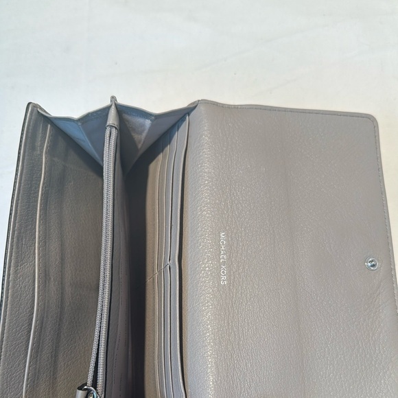 Michael Kors Taupe Wallet with Logo - Picture 6 of 8
